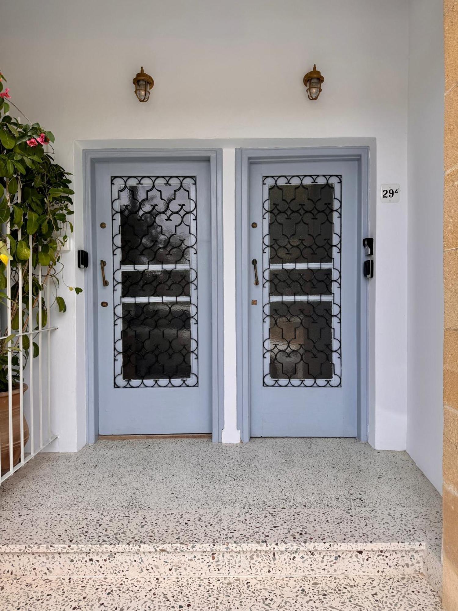 Liberty House - Central Two Bedroom Apartments Nicosia Eksteriør billede